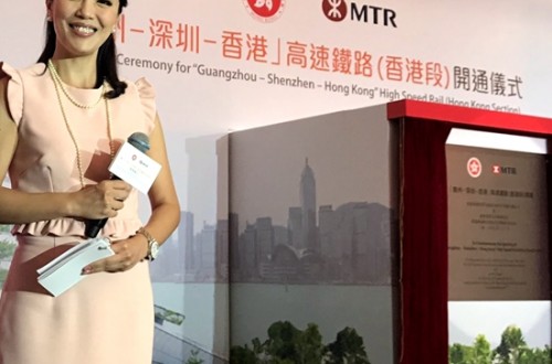知名主持人、演員、培訓(xùn)師陳芷菁向全國人民及全球華人拜年